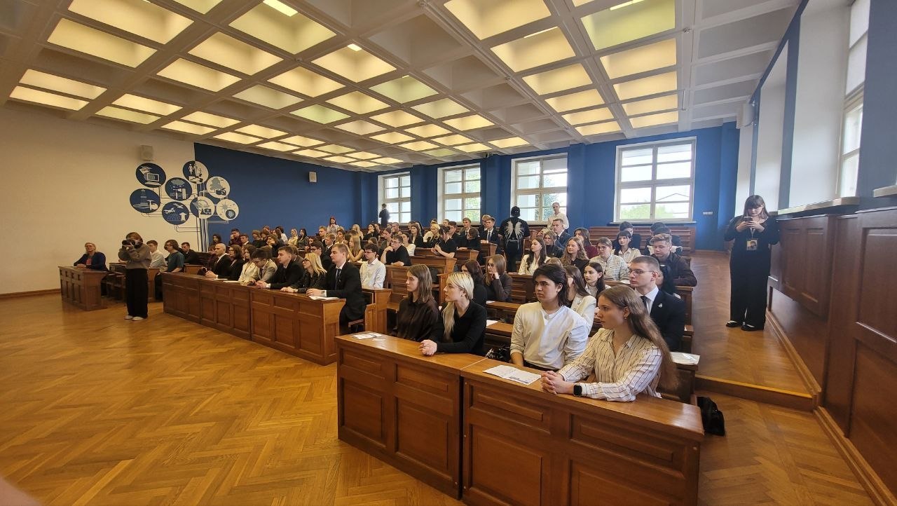 ⭐ В БГУ проходит Белорусский патриотический форум, приуроченный ко Дню народного единства - изображение 1