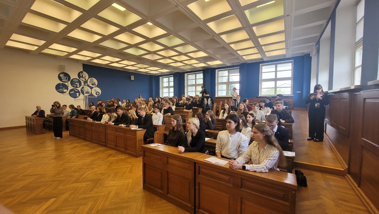⭐ В БГУ проходит Белорусский патриотический форум, приуроченный ко Дню народного единства - изображение 7